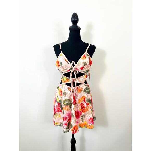For Love & Lemons Dascha Mini Dress in Pink Large Floral Cut Out Lace Lined - Picture 2 of 5